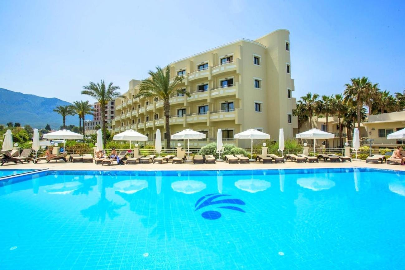 Vuni Palace Premium Kyrenia Hotel & Spa & Casino Beachfront Location ! Agios Nikolaos  Eksteriør billede