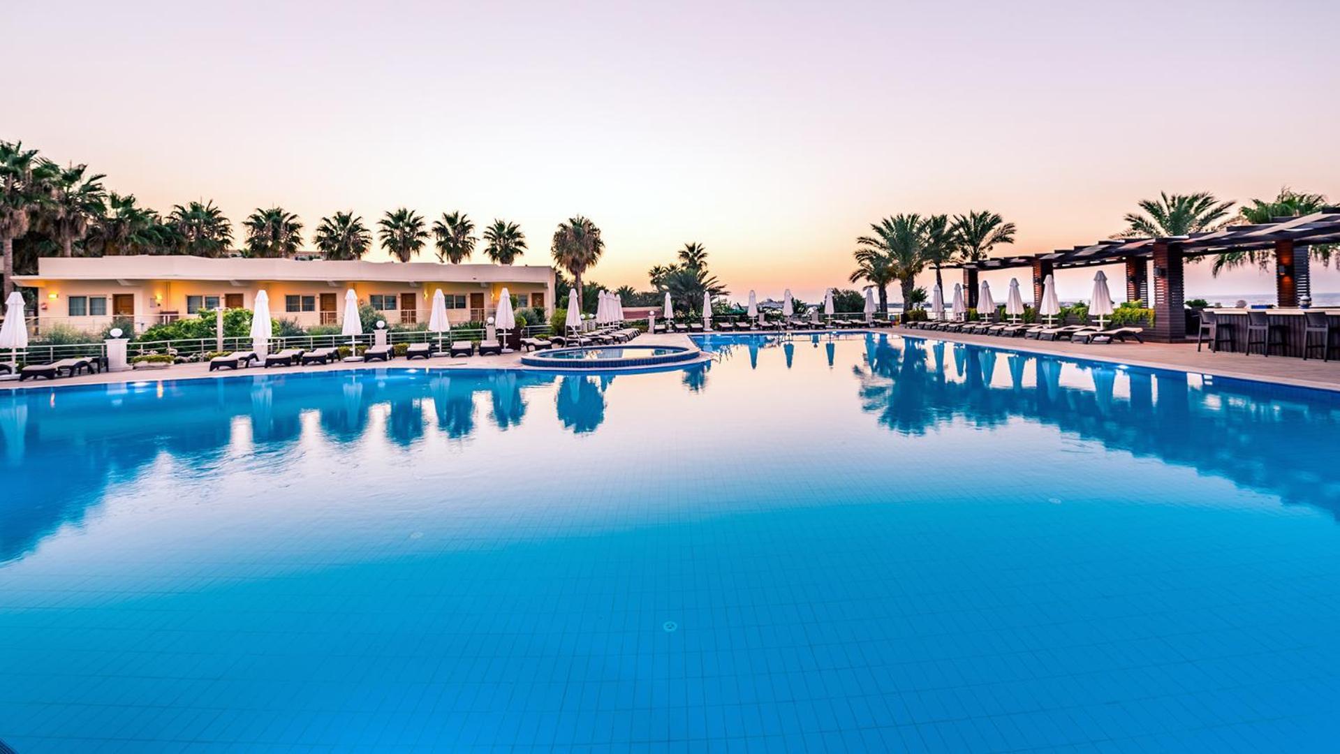 Vuni Palace Premium Kyrenia Hotel & Spa & Casino Beachfront Location ! Agios Nikolaos  Eksteriør billede