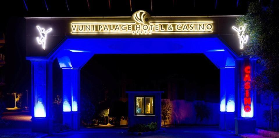 Vuni Palace Premium Kyrenia Hotel & Spa & Casino Beachfront Location ! Agios Nikolaos  Eksteriør billede